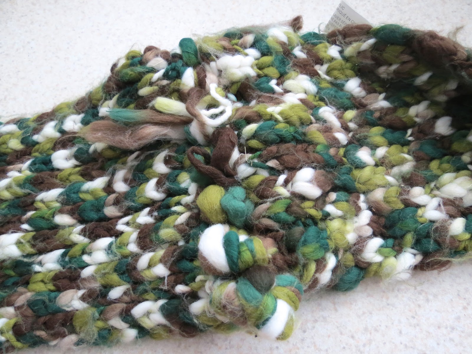 The Simple Craft Diaries: Infinity Scarf From Regular Scarf