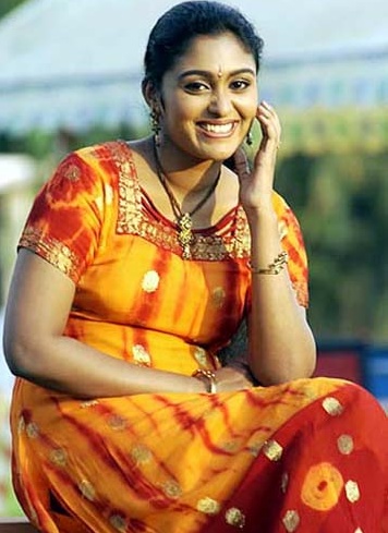 Awesome Actress Photos: Saravanan Meenakshi Actress Sreeja Chandran