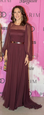Robe Stina Goya