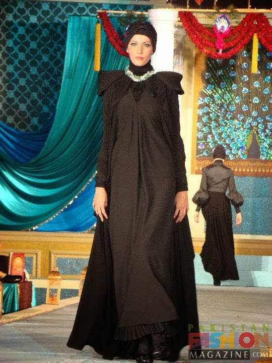 Fashion World Palace Latest Design In Arab Women Abaya Collection