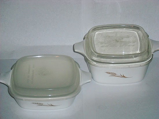 CorningWare Corningware Spice of Life w/plastic lid nice and clean P-43-B 