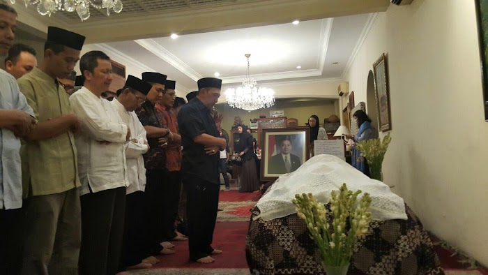Shalat Ghaib Dari Dalam Hingga Luar Negeri Mengiringi Kepergian Mantan Menteri Agama, Dr. KH. Maftuh Basyuni