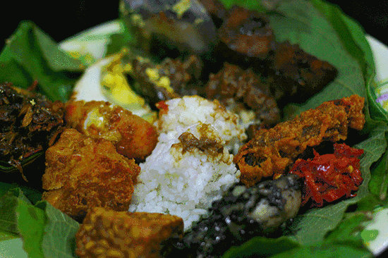 Resep Membuat Nasi Sega Jamblang Cirebon