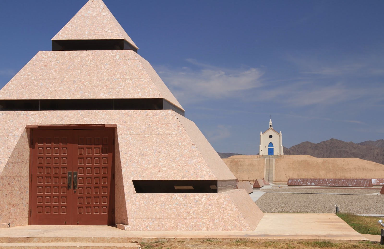 TravelMarx A Trip to Felicity The Museum of History in Granite