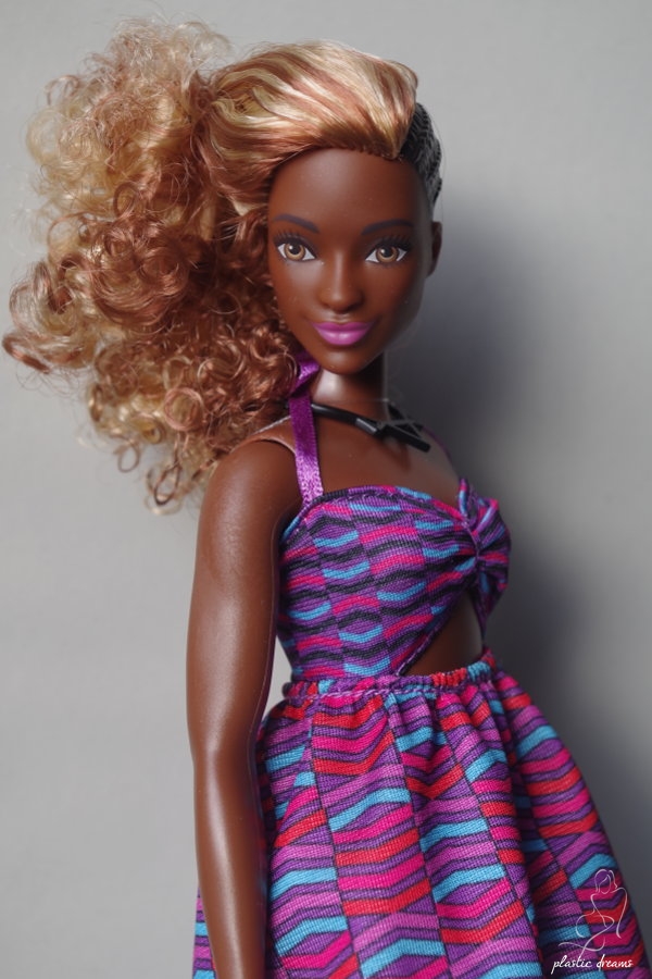 Plastic Dreams Dolls Barbie et miniatures Fashionistas Barbie Doll Zig & Zag