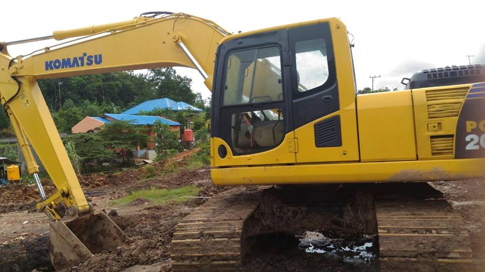 Excavator Komatsu PC 200-8 - Alat Berat | Heavy Equipment