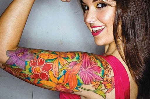 Flores coloridas Manga Tatuagem para Mulheres