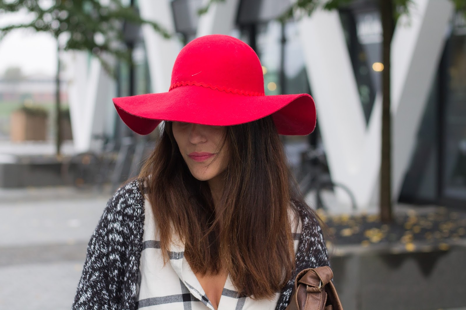 Red Hat - Fashion Avenue