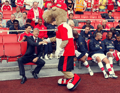 Arsenal FC Funny Pictures and Photos