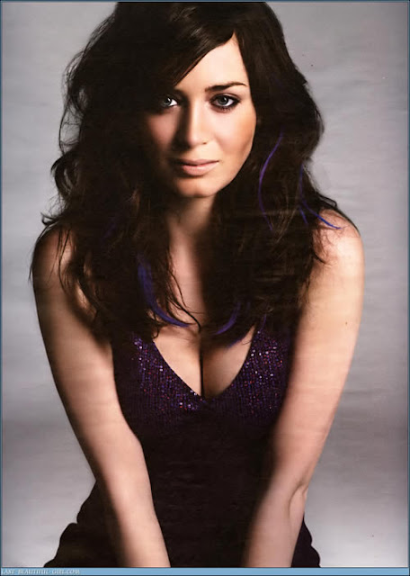Emily Blunt Hot Wallpapers | Emily Blunt popular Hollywood actress