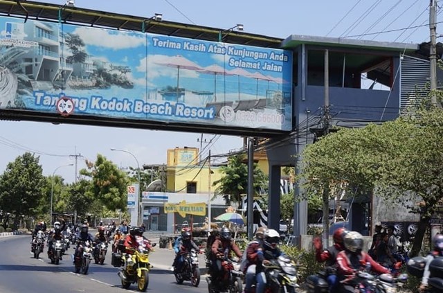 Wisata Pantai Tanjung Kodok Lamongan - Jawa Timur Indonesia Wisata Pantai Tanjung Kodok Lamongan - Jawa Timur Indonesia