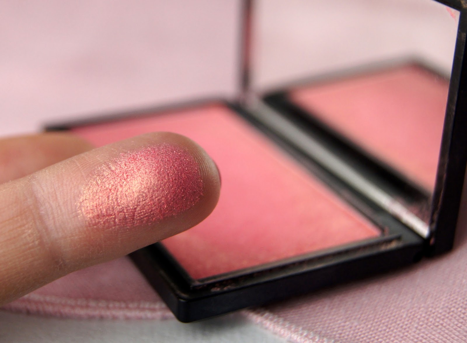 Sleek Blush Rose gold 926 róż w kamieniu