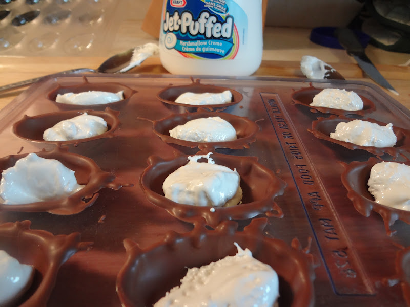 Tracys Treasures Chocolate Marshmallow Eggs )