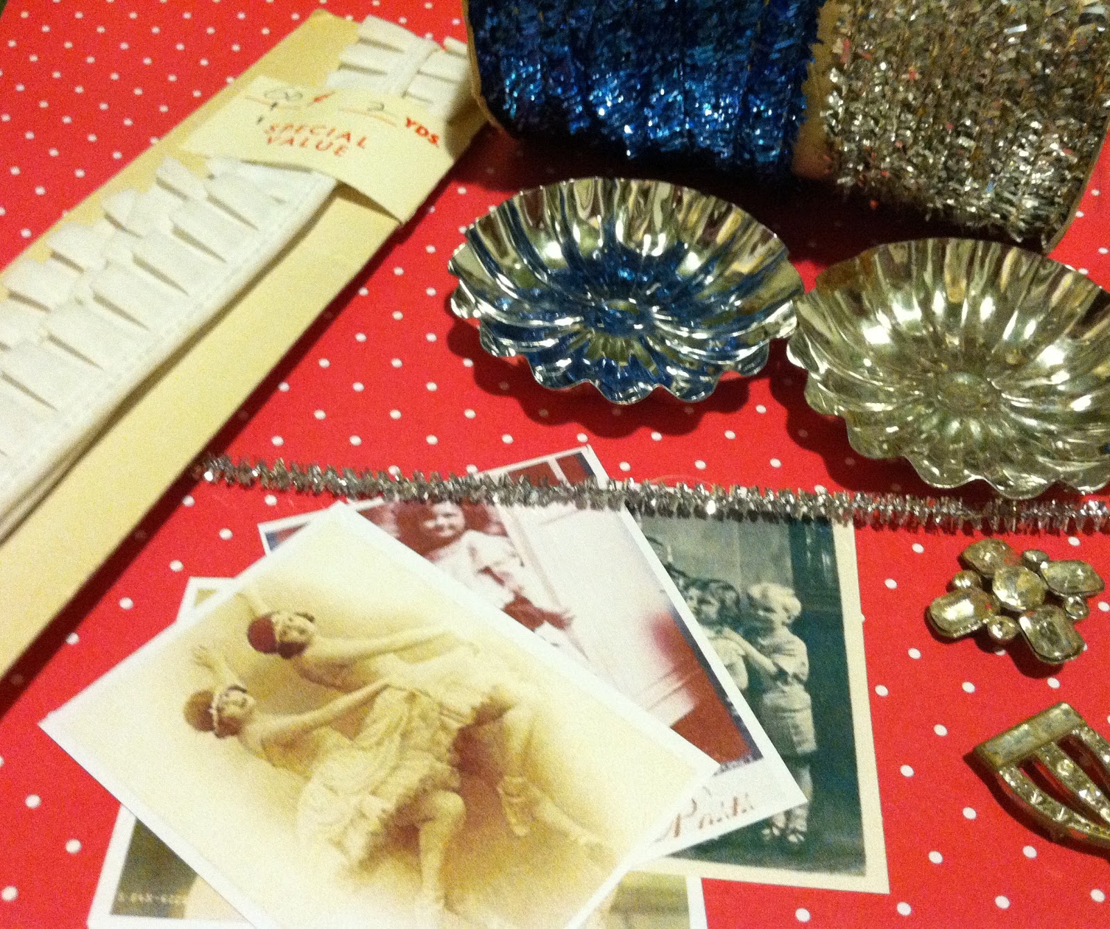 Pollyanna Reinvents Tart Pan Ornaments