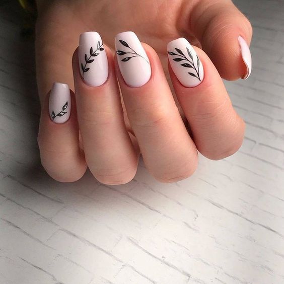Fαshiση Gαlαxy 98 ☯: off white with leaf arts nail design - nail ideas