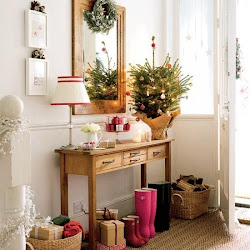 christmas decorations indoor hallway stuff decorating decor entry decoration xmas hall table holiday entrada modern lights decorated interior decorar country