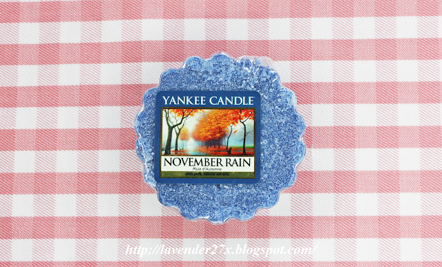 http://lavender27x.blogspot.com/2013/10/pachnido-yankee-candle-november-rain.html