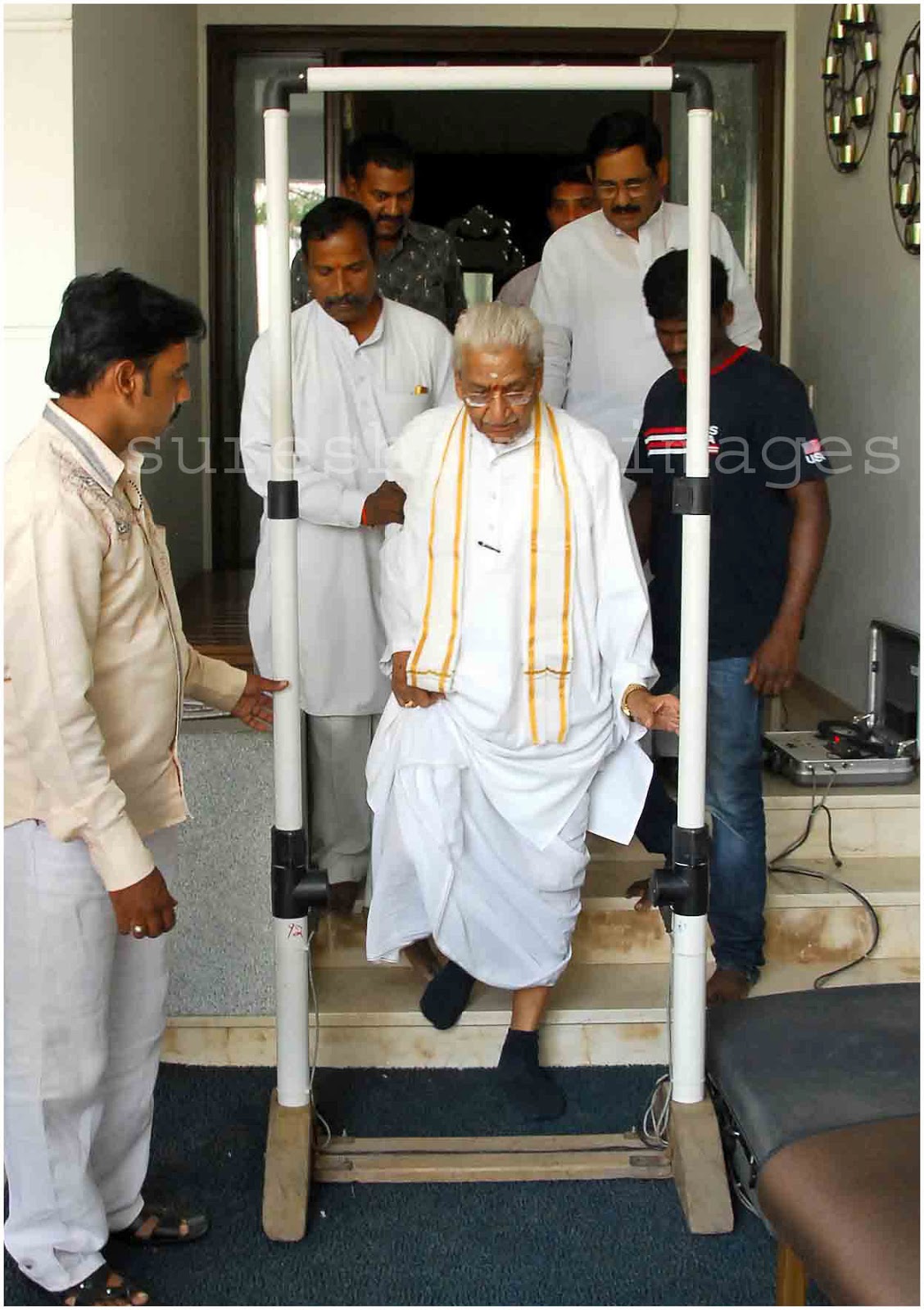 A Suresh Kumar - Photo Journalist: ASHOK SINGHAL