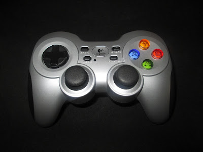 Tech, Gadget and Review: Review Logitech F710 Wireless Gamepad