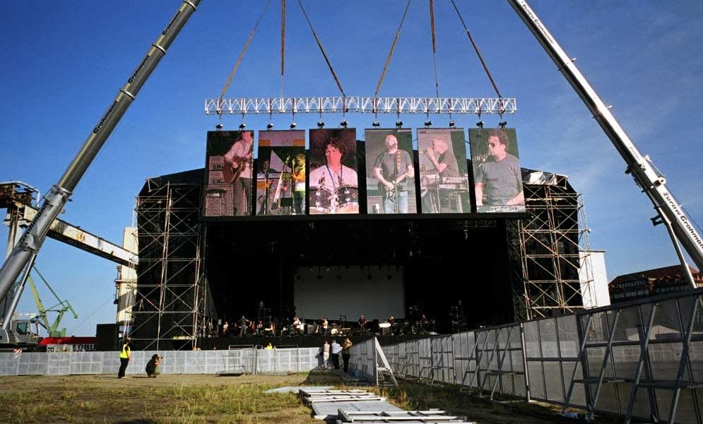 Pink Floyd Ilustrado 2008 Live In Gdańsk David Gilmour