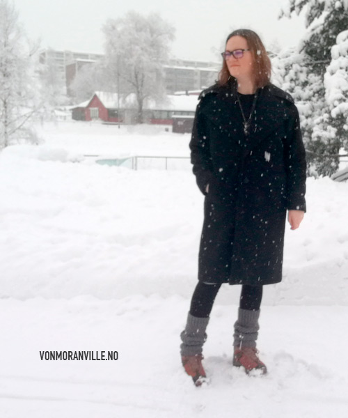 VONMORANVILLE.NO: Klassisk kåpe i ull VONMORANVILLE.NO: Klassisk kåpe i ull