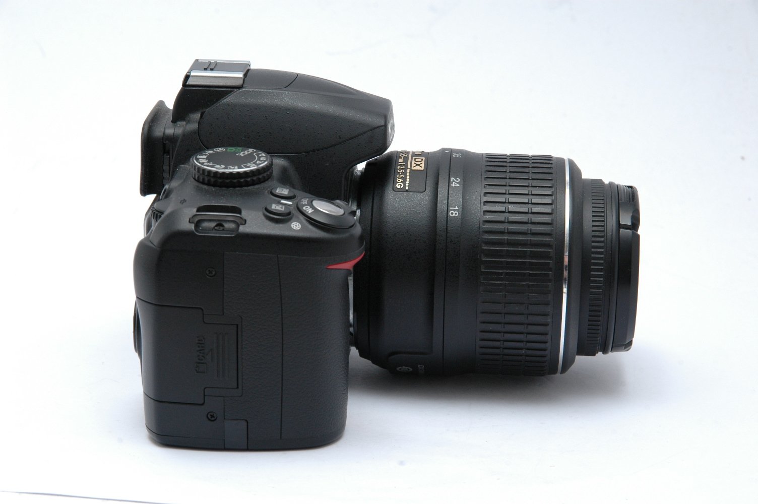 Kamera DSLR Nikon D3000