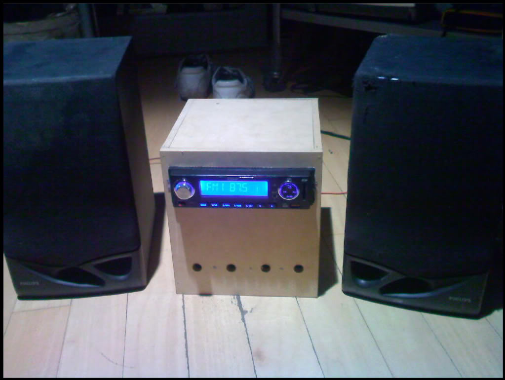 El Huarache Vengador: 'DIY' Conecta tu auto estéreo a tu PC!