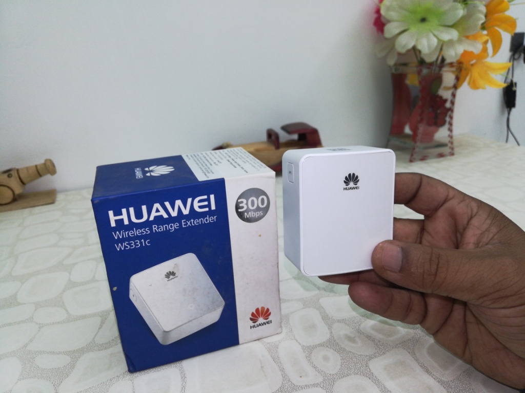 Learn New Things Budget WiFi Ranger Extender (Huawei WS331c 300 Mbps