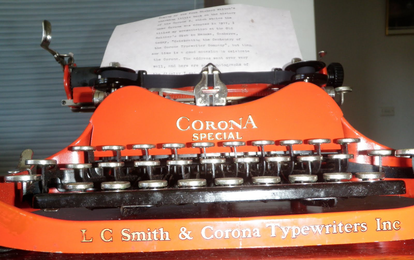 oz.Typewriter 100 Years of Corona Typewriters