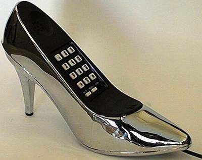 телефон в виде женской туфли