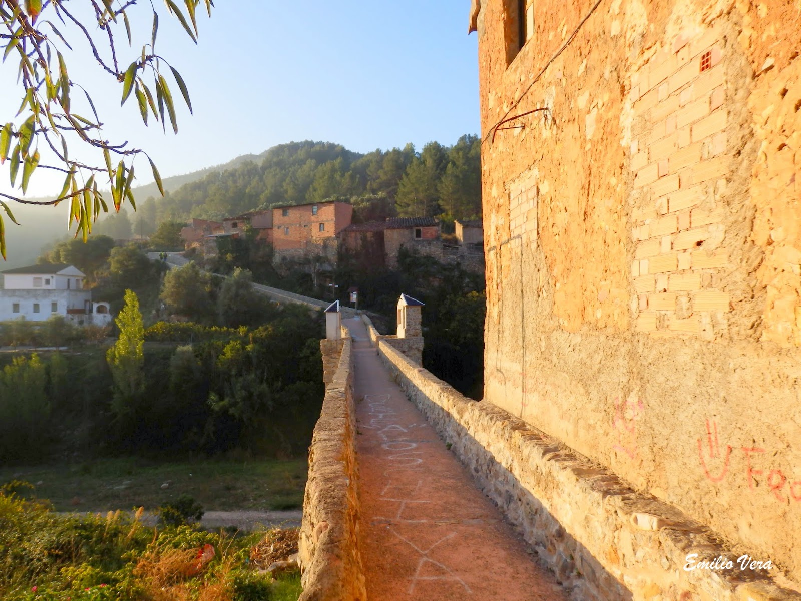 CAMINANDO HACIA LAS ALTURAS MONTANEJOSCASTILLOLA ALQUERÍAMONTANEJOS