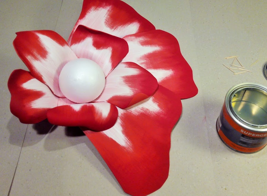 como hacer una flor en foami