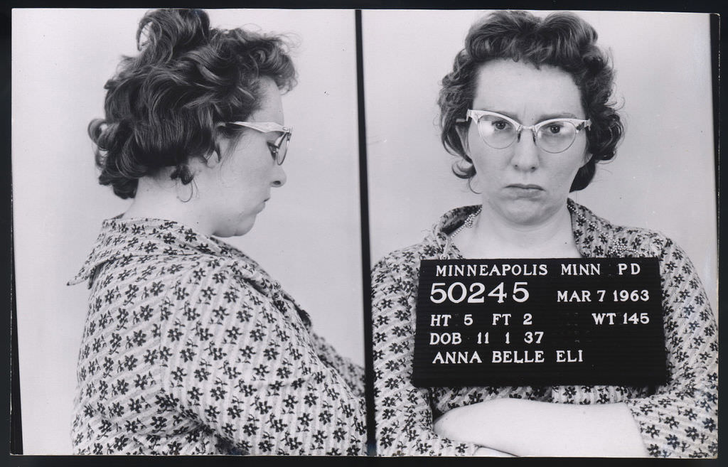 20 Amazing American Women Mugshots in the 1960s vintage everyday
