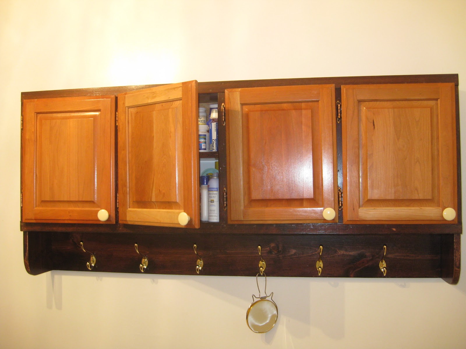 Home Office Decorating Ideas Bathroom With Towel Rack