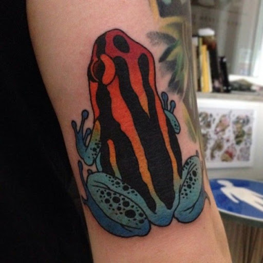 Este colorido antebraço tatuagem