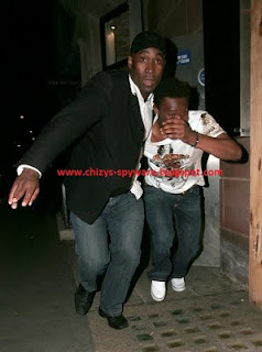Mikel Obi Spotted In A London Club Running From Paparazzi! 2
