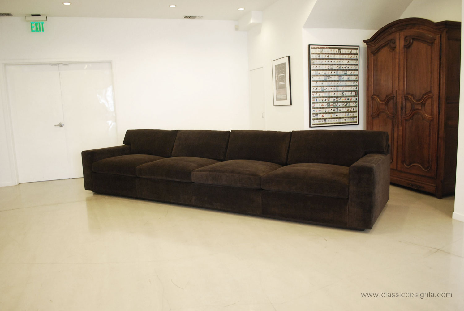 classic design Extra Long Sofa
