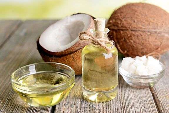 Kết quả hình ảnh cho dầu dừa với trẻ sơ sinh