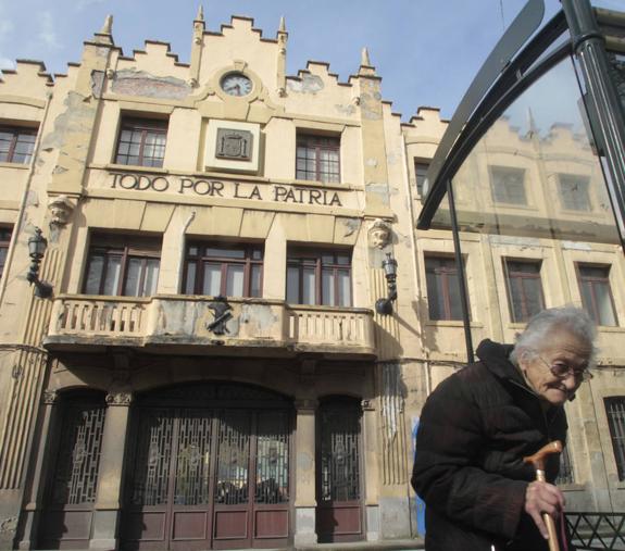 Patrimonio Industrial Arquitectónico Se pretende trasladar los fondos de la Fábrica de Armas de Patrimonio Industrial Arquitectónico Se pretende trasladar los fondos de la Fábrica de Armas de