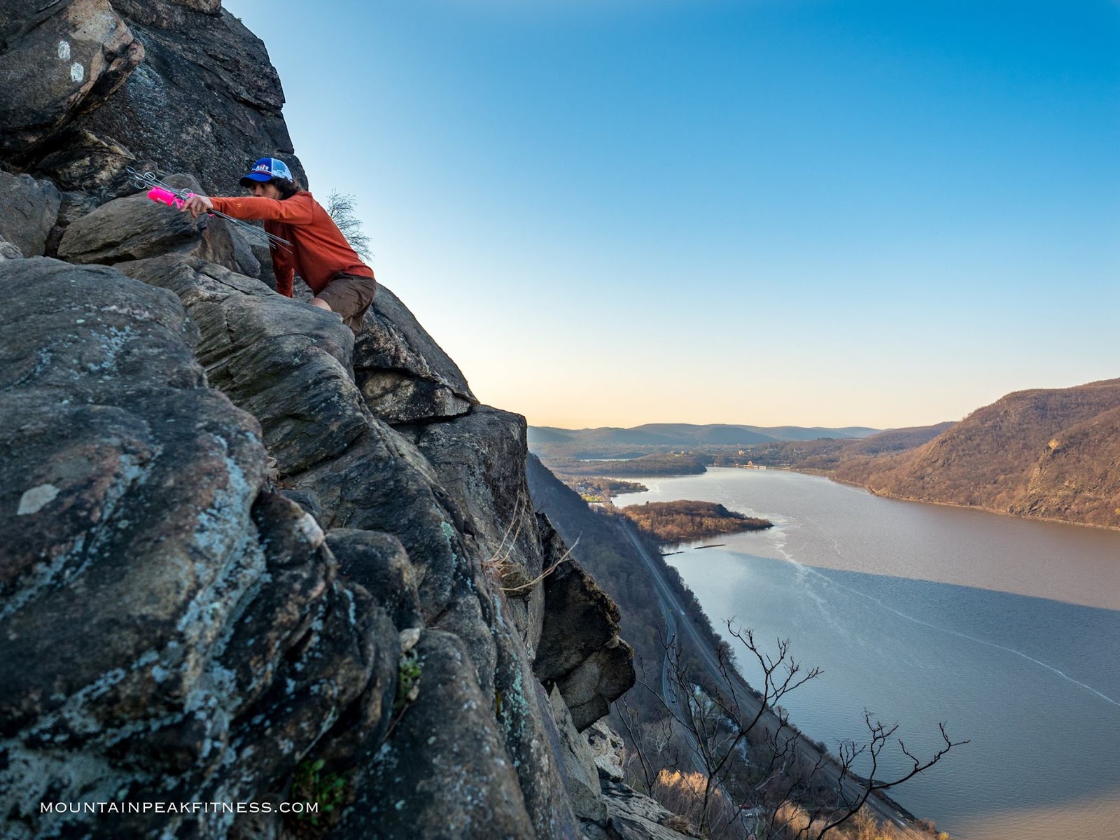 Ry Runs Breakneck Point Marathon