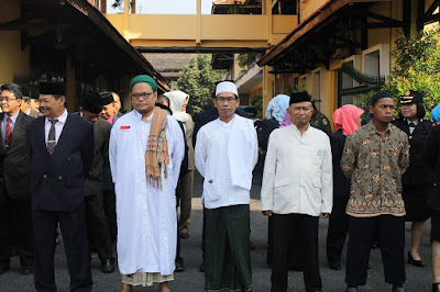 KODIM SRAGEN HADIRKAN POK RADIKAL KANAN DAN EX NAPITER DALAM UPACARA HARI PAHLAWAN