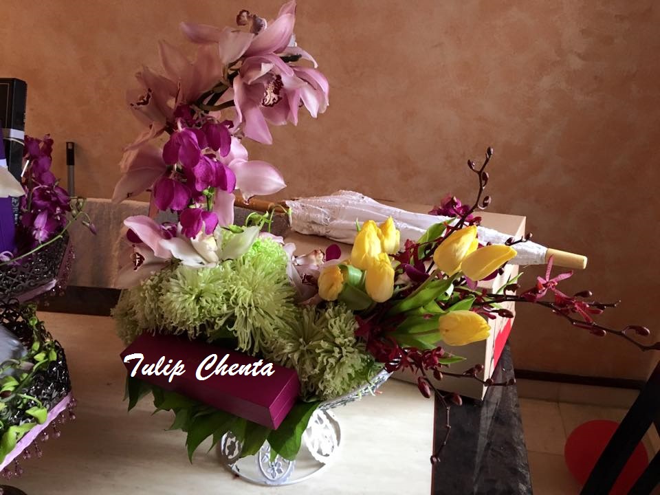 Tulip Chenta: Dekorasi Gubahan Bunga Segar