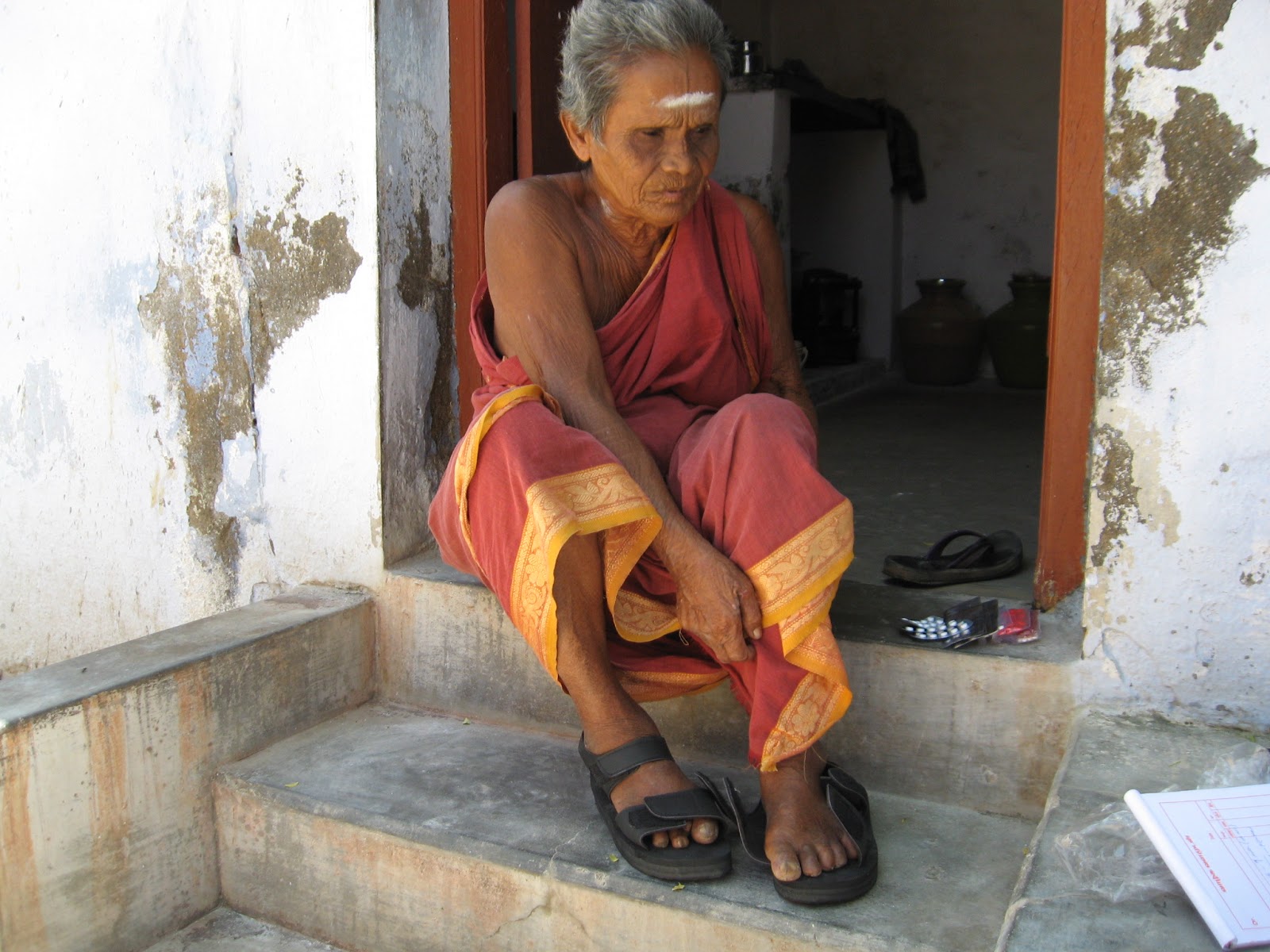 MCR foot wears for every leprosy patients India Mahelercen