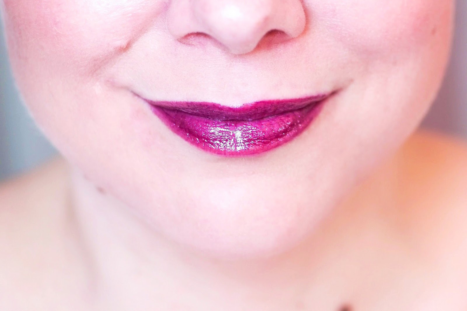 Chrome mit den Pure Color Love Lipsticks - WasserMilchHonig - nicht nur