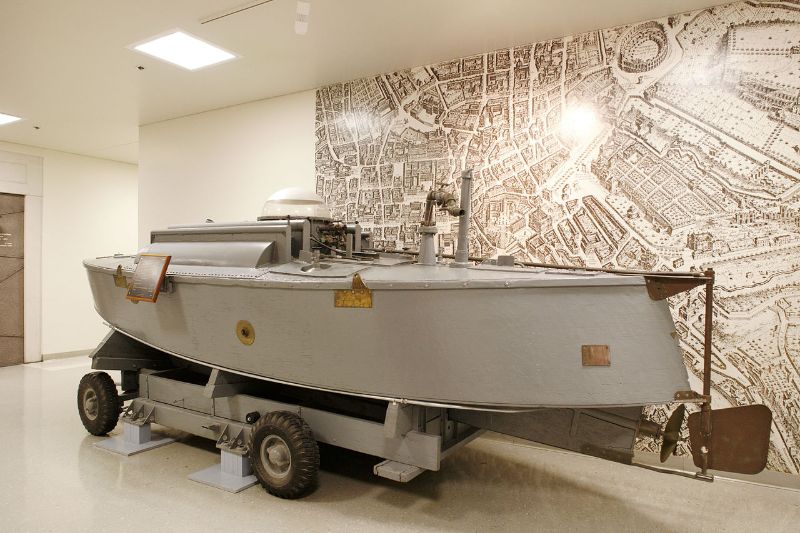 36 Most Amazing Spy Gadgets From the Cold War Era Vintage Everyday