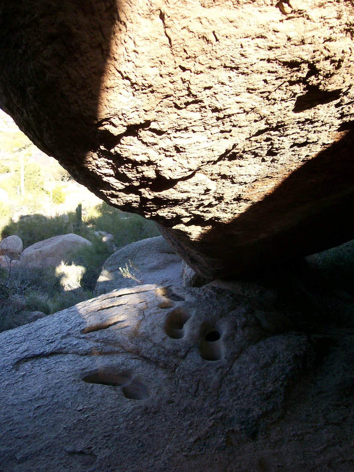 Rockhounding Around: Weathering at the Boulder's - Arizona