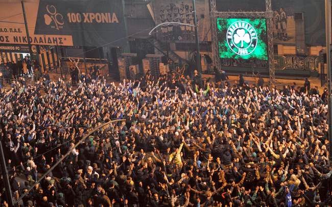 "Βγάζεις λεφτά απ΄τά ναρκωτικά"