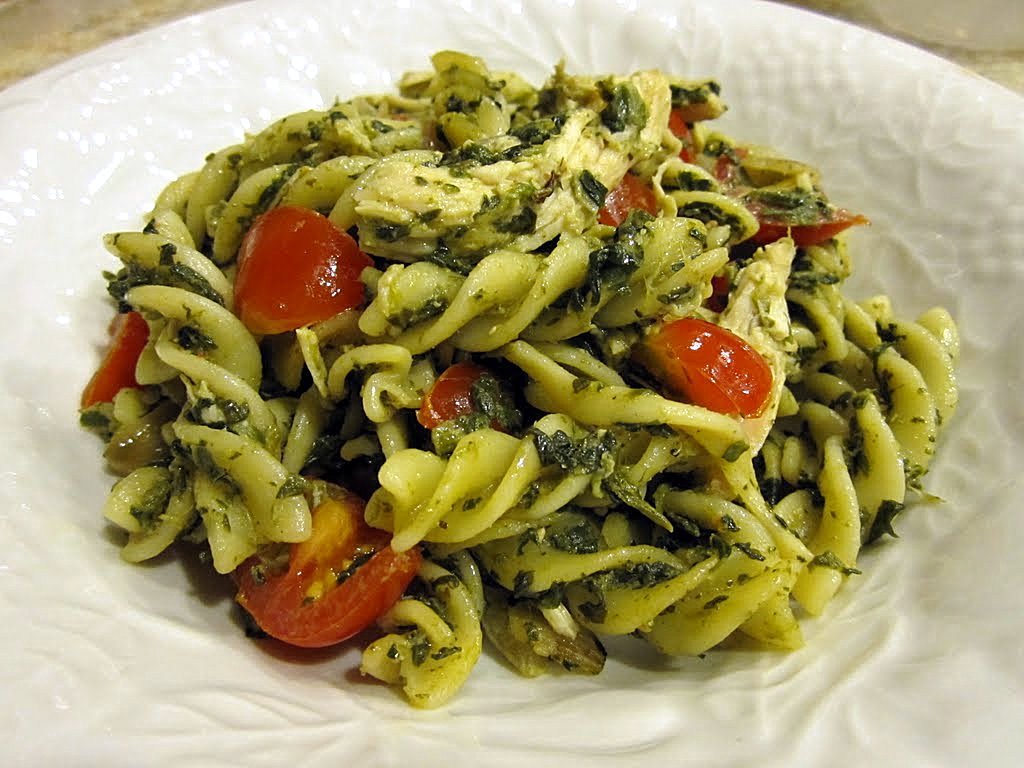 Chomping Board Spinach pesto chicken pasta
