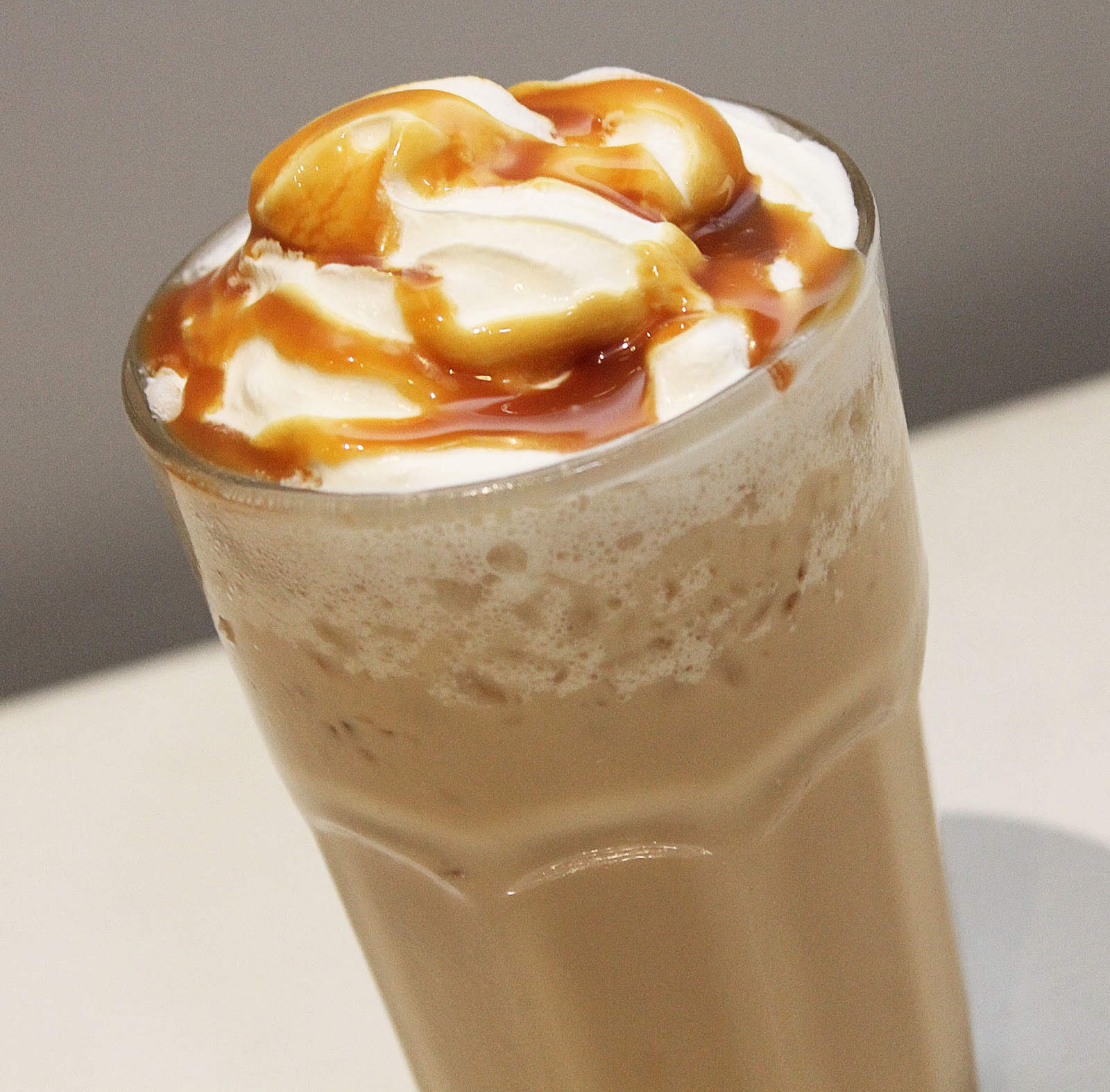 HOW TO Make Your Own Starbucks Caramel Frappuccino at Home! Levinia
