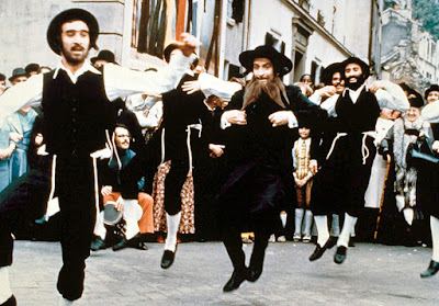 The Mad Adventures Of Rabbi Jacob 1973 Louis De Funes Image 4